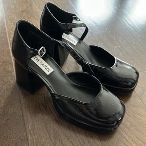 Steve Madden Platform Mary Jane’s - Size 7